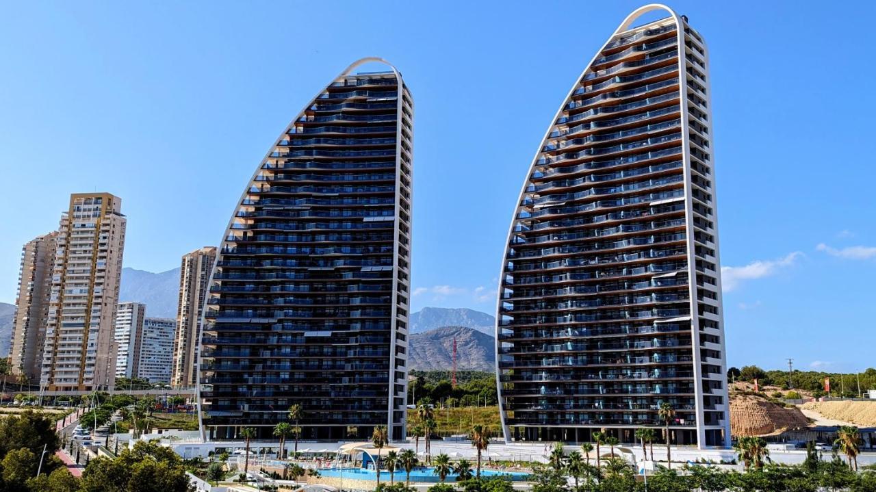 Sunset Waves Wow Apartment بينايدورم المظهر الخارجي الصورة
